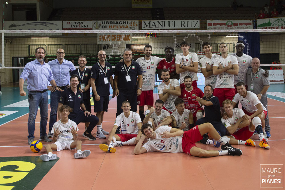 pallavolo-macerata-Buona la prima per la Volley Banca Macerata, 3-1 su Bari