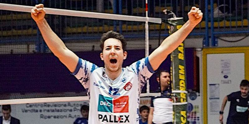 Mozzato_esulta_nel_derby