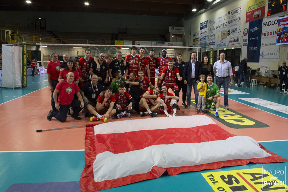 pallavolo-macerata-Riecco Macerata, Lagonegro schiantata 3-0