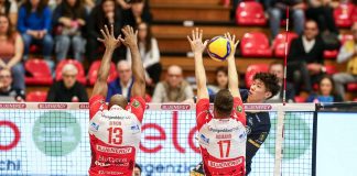 Altra maratona al PalaBanca, Piacenza ribalta la serie 2-1