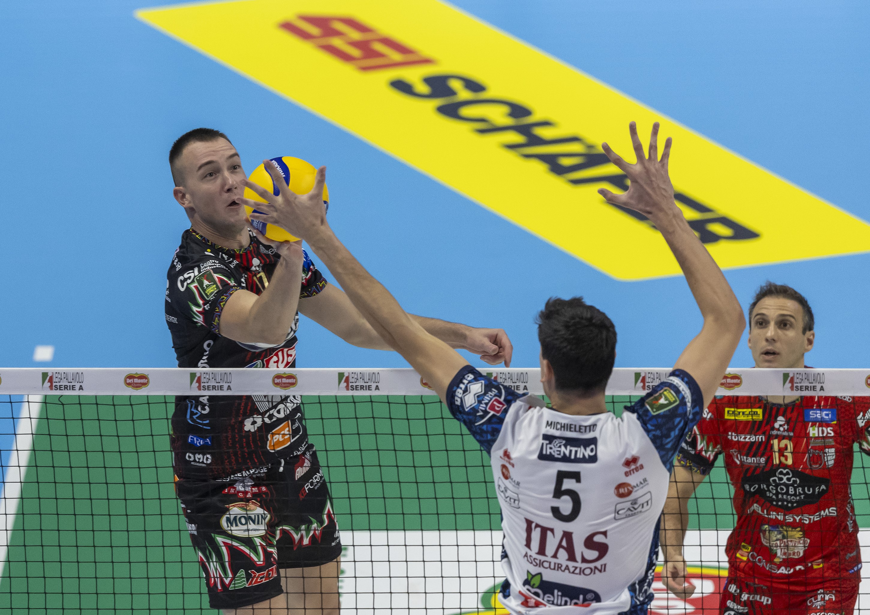 PALLAVOLO. DEL MONTE SUPERCOOPA 2023. Itas Trentino - Sir Susa Vim Perugia 1-3.
