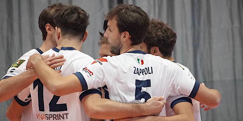 Abbraccio_dei_rinoceronti