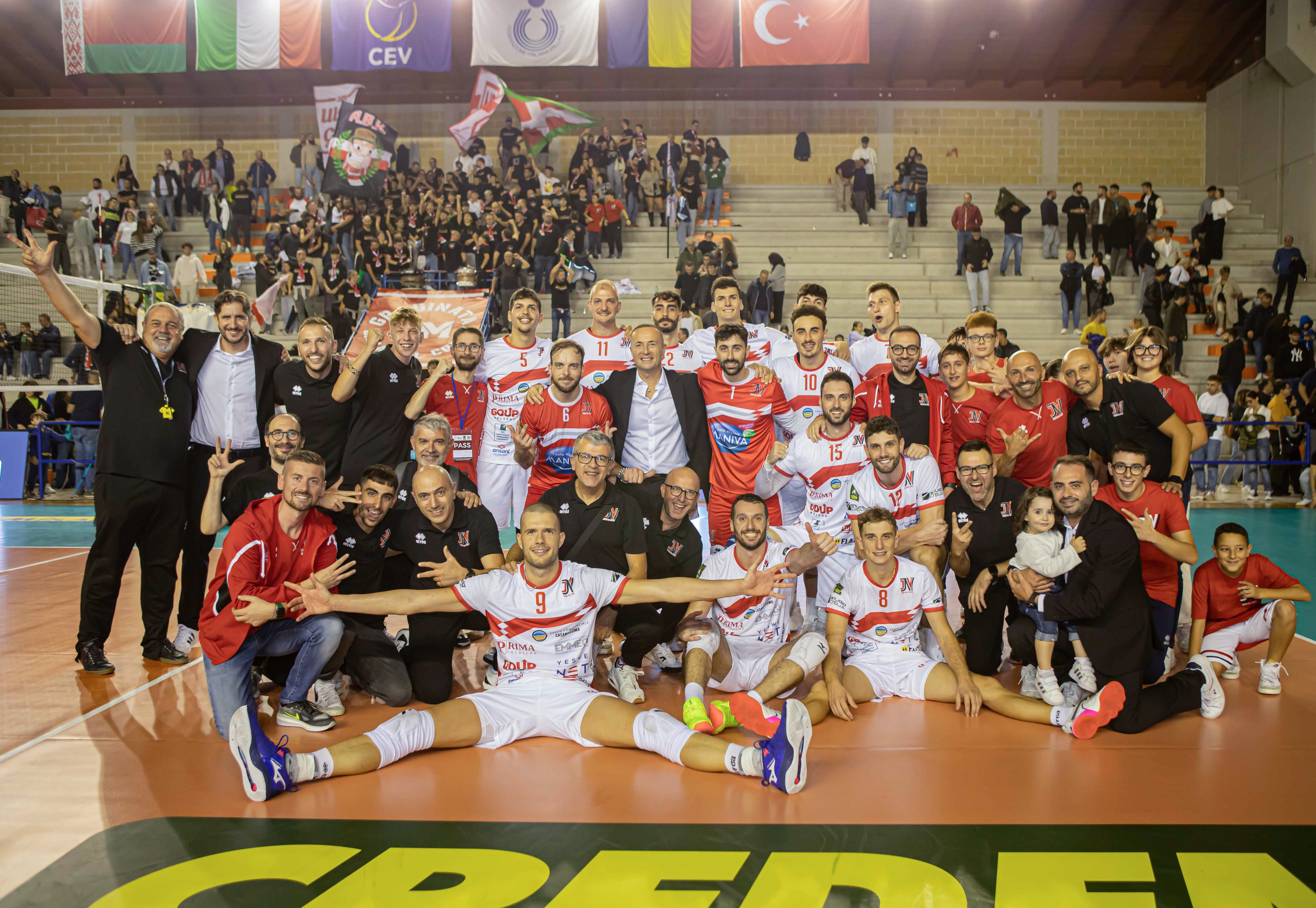 Il derby è biancorosso_la Joy Volley si impone al tie-break