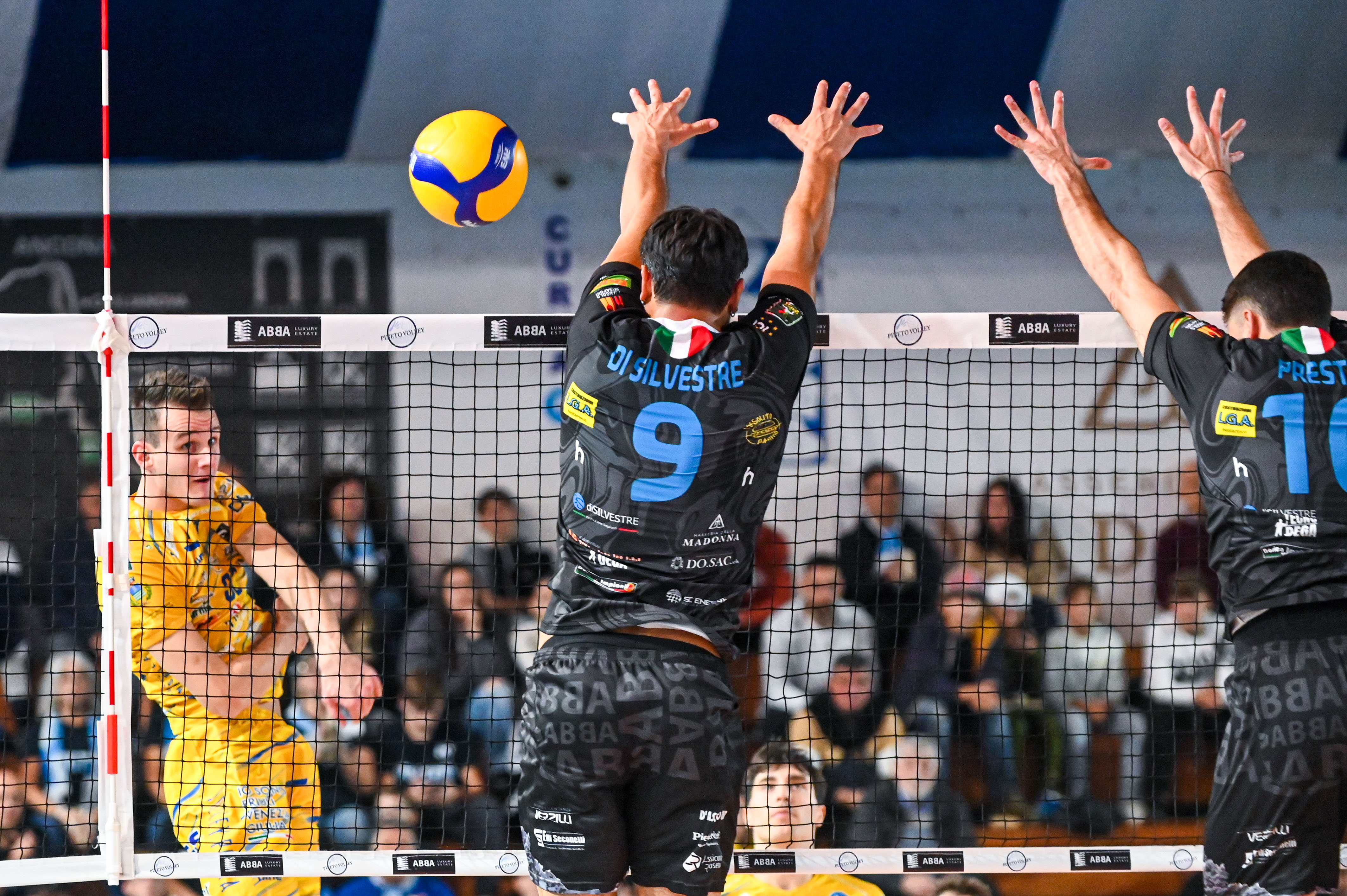 Abba Pineto Volley v Tinet Prata di Pordenone - Serie A2 CREDEM BANCA
