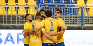 Sarroch si scioglie davanti al muro di Belluno