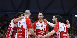 Trento espunga il PalabancaSport sold out.