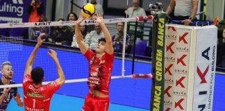 Santo Stefano folle in Brianza. La Lube spreca e cede al tie break