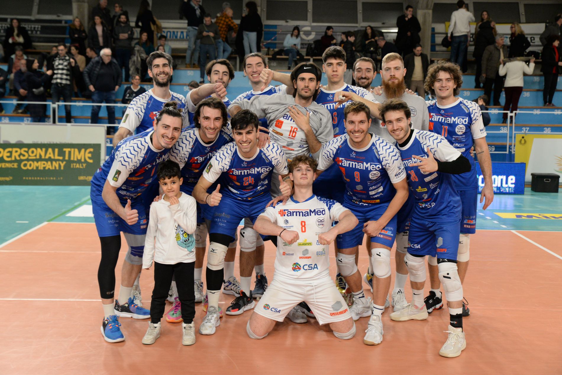 La festa della Gabbiano Farmamed sul campo di San Donà