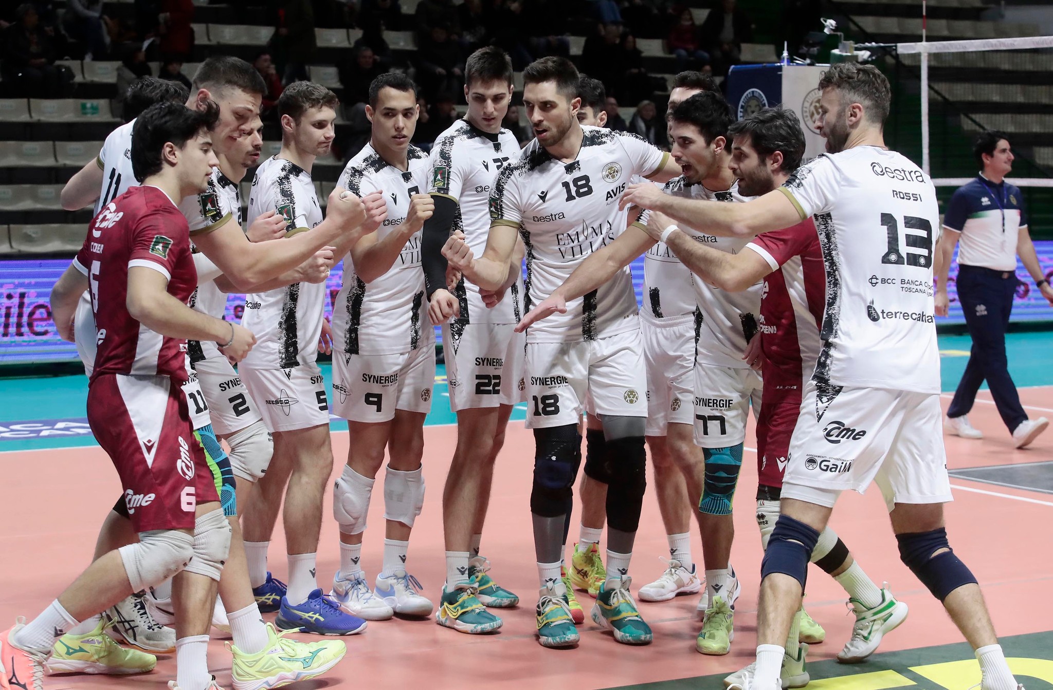 Emma Villas Siena_foto squadra contro Palmi