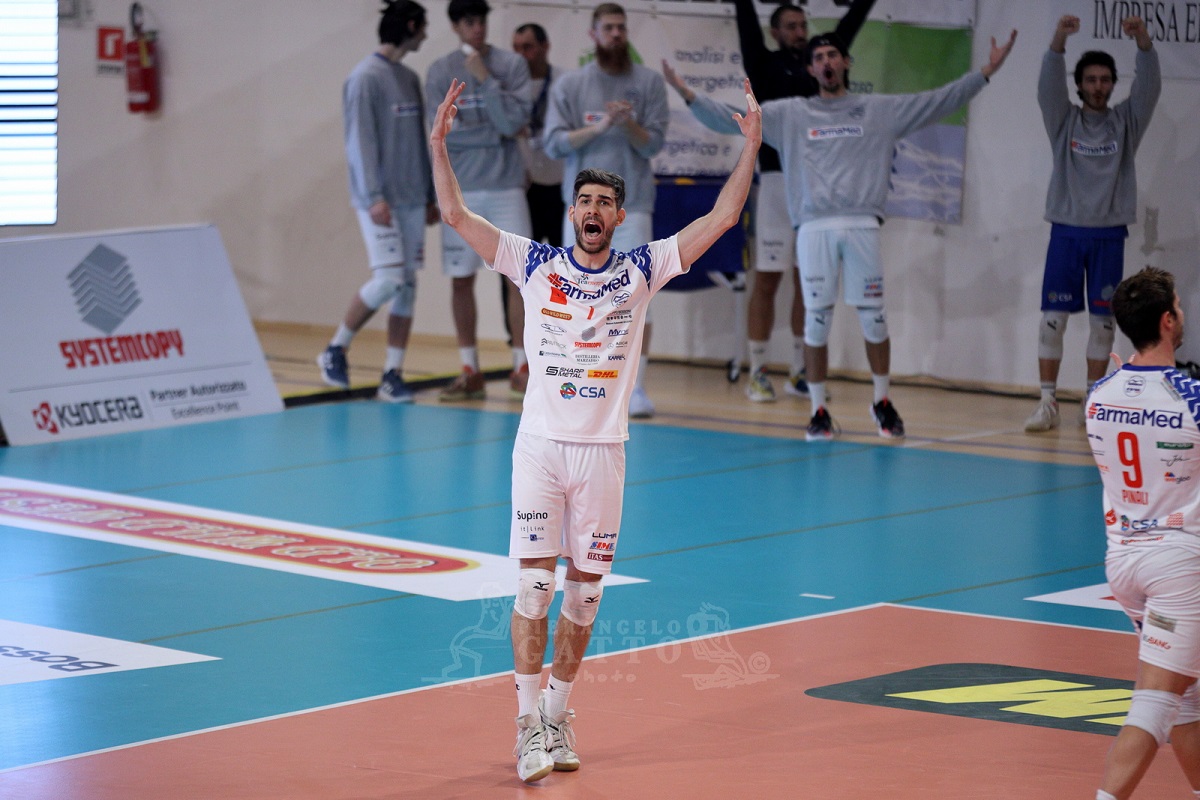 Esultanza di Scaltriti nel corso del match contro San Giustino (foto Gatto)