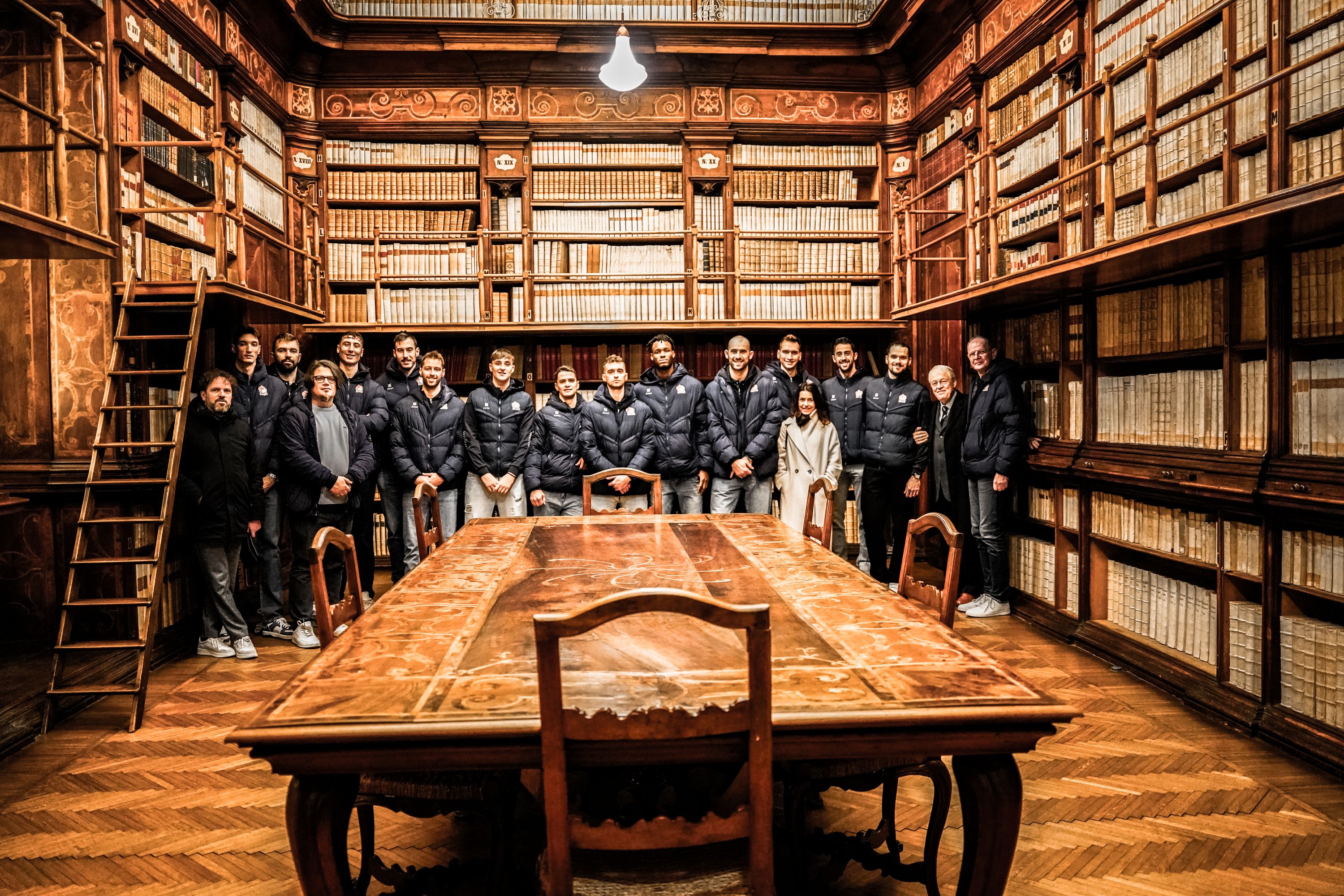 Volley_Piacenza_Visita_Galleria_Alberoni_Squadra1_05-03-2025
