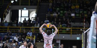 Esordio bianconero a Modena nei play off 5° posto