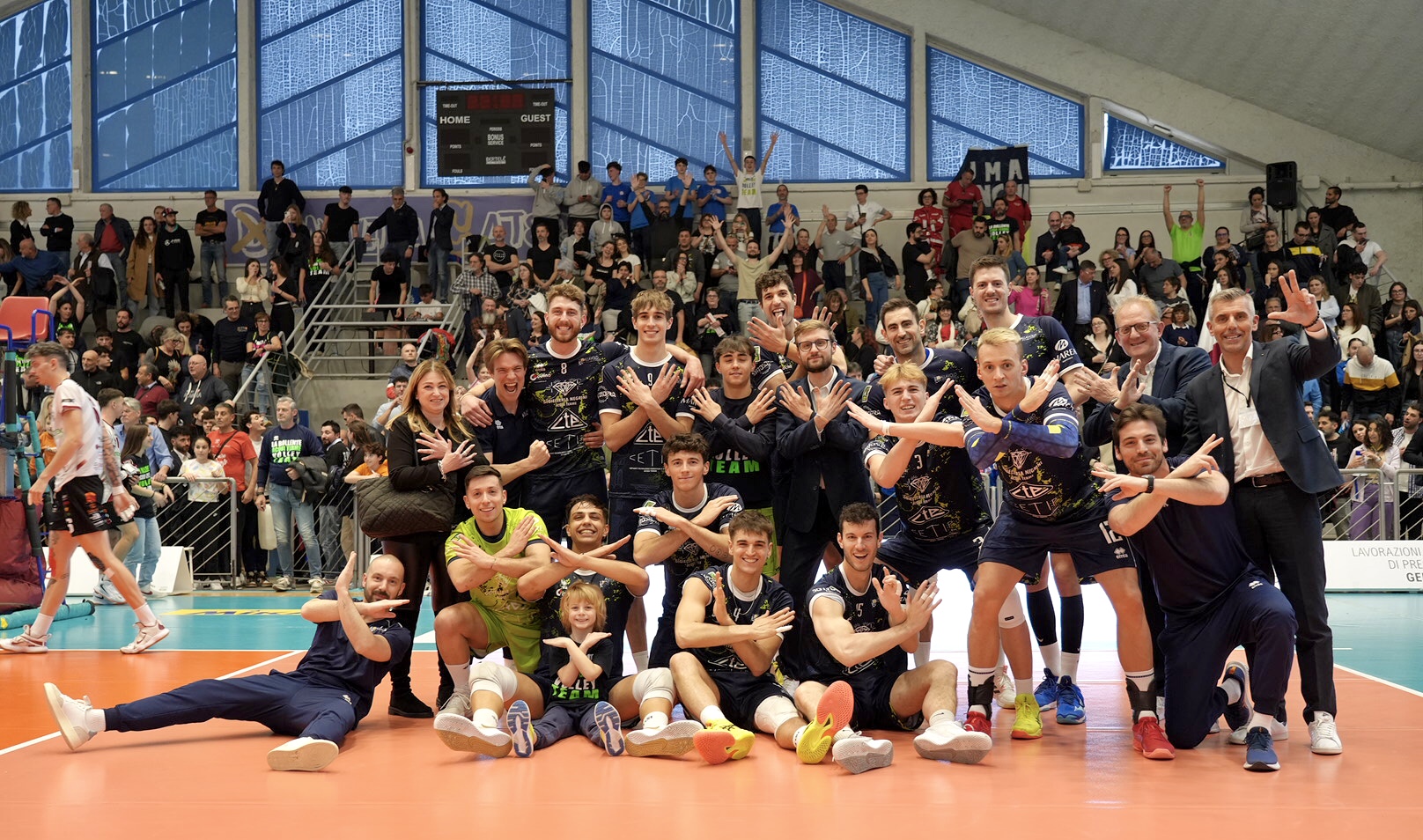 Quinto set ed esultanze - Negrini CTE - Domotek Reggio Calabria 13 04 2025 (11)