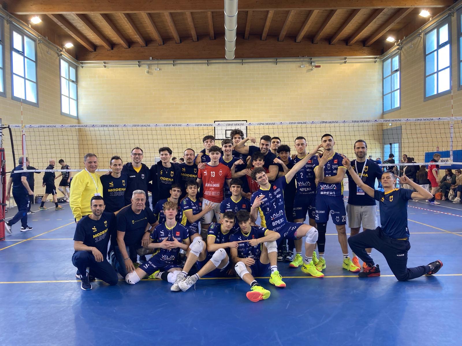 MV U19