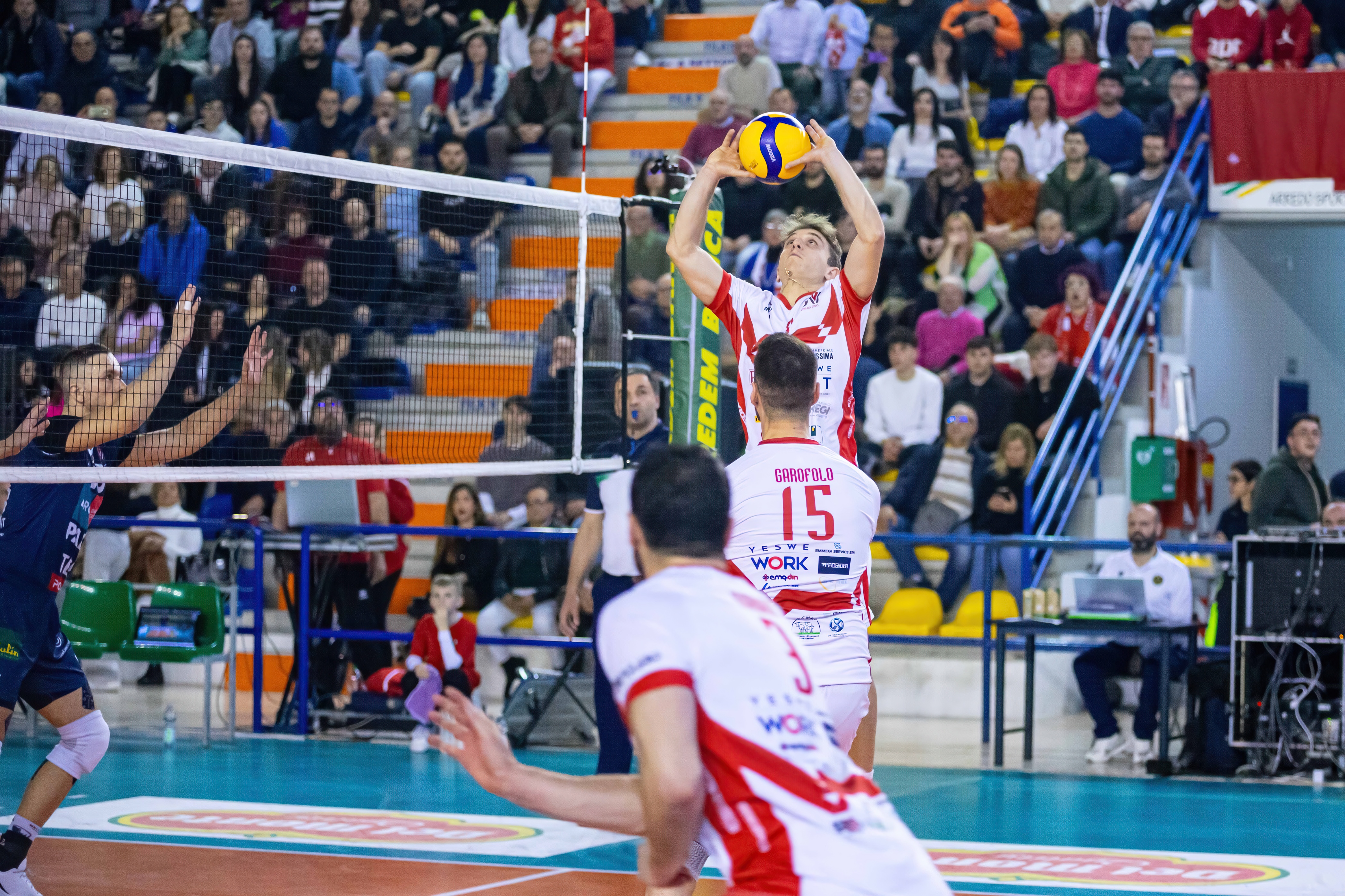 Longo in palleggio