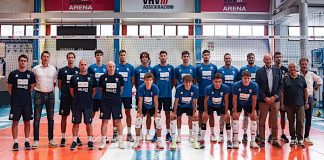 Raduno alla VHV Arena: i rinoceronti si mettono in marcia