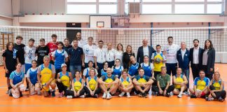 Delegazione biancorossa in campo all’Istituto Raineri Marcora.