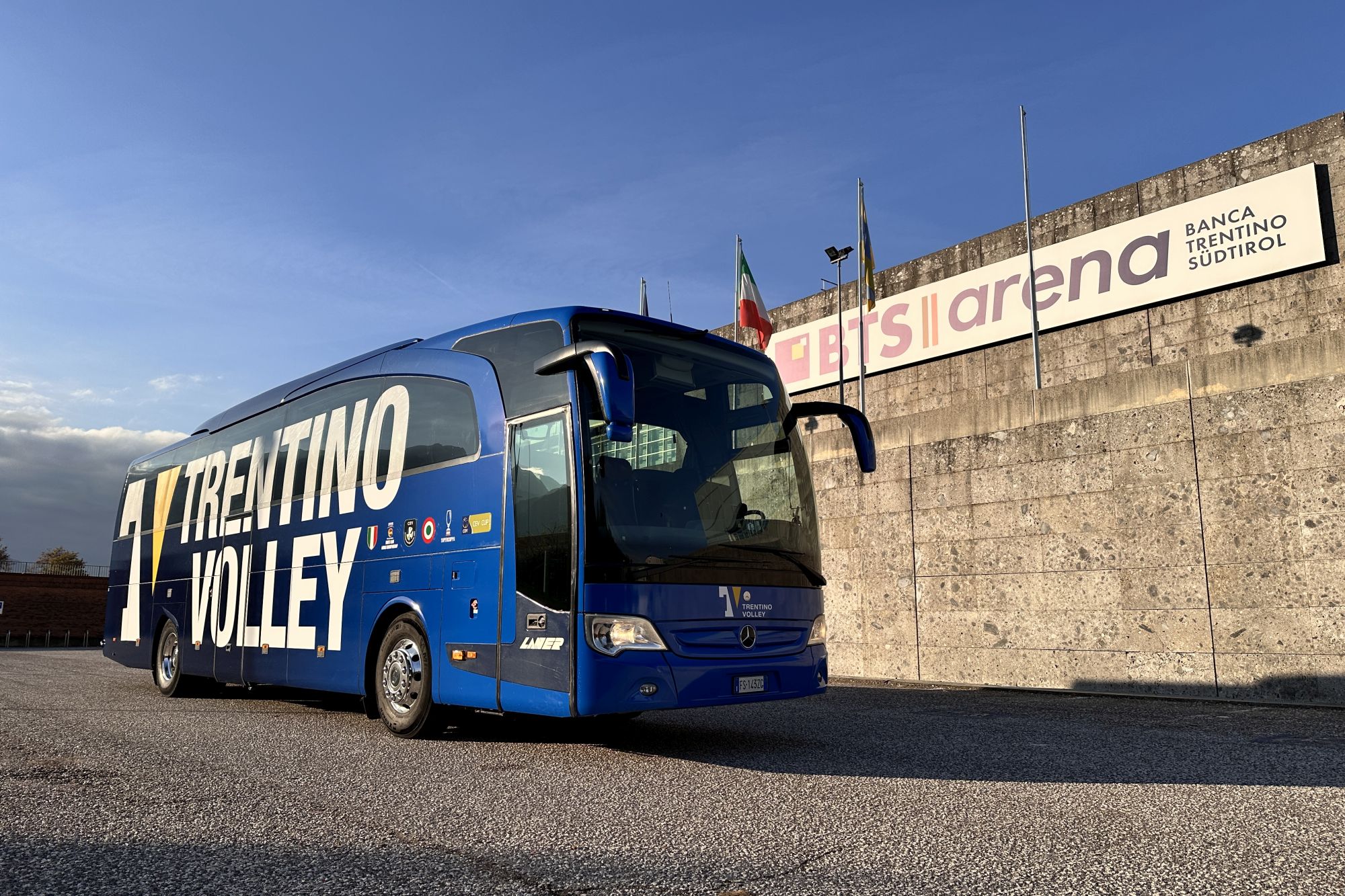 19112025pullman elenco