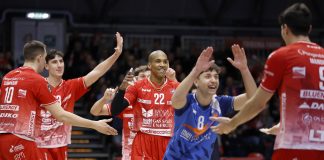 Febbraio con la valigia in mano per i biancorossi.