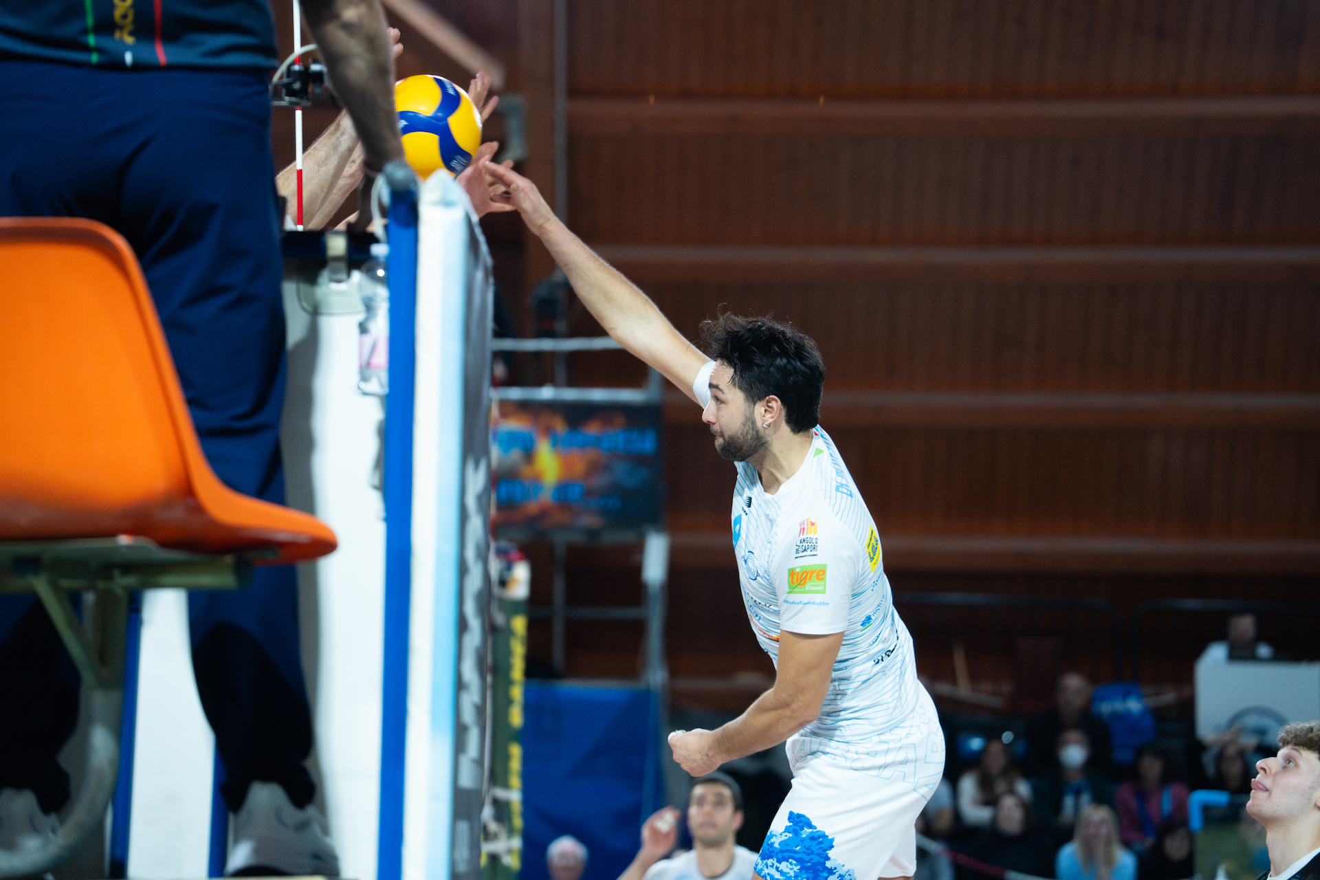 A7400071-4 copia