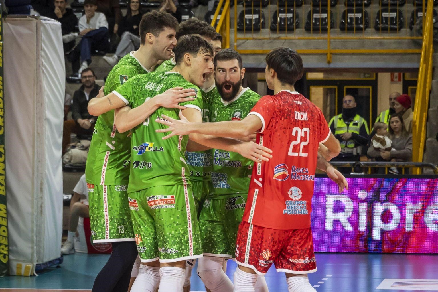 pallavolo-macerata-dolcini