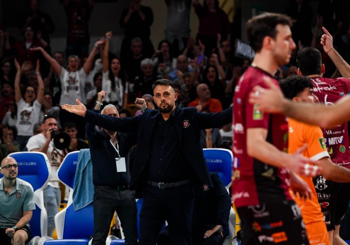 Polimeni vince il premio “Costa Anderlini” come miglior coach A3